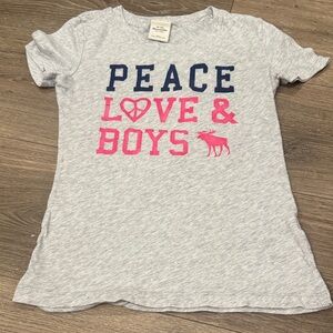 Abercrombie & Fitch Gray Tee with Pink and Blue Print